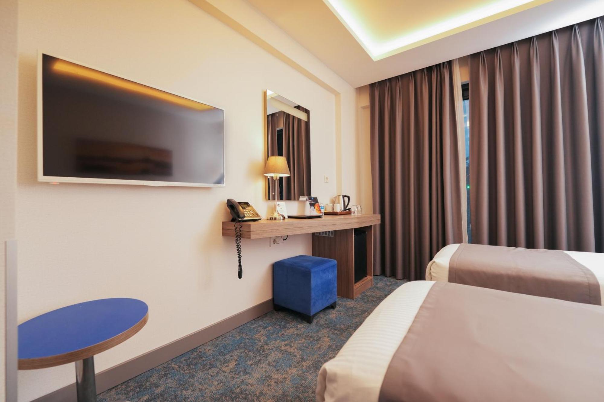 Trip Bosphorus Taksim Hotel Istanboel Buitenkant foto