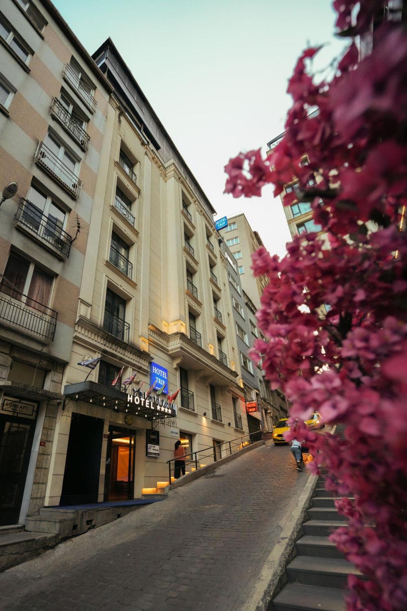 Trip Bosphorus Taksim Hotel Istanboel Buitenkant foto