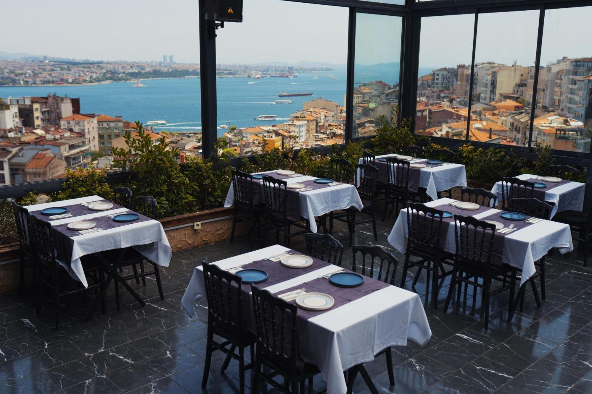Trip Bosphorus Taksim Hotel Istanboel Buitenkant foto