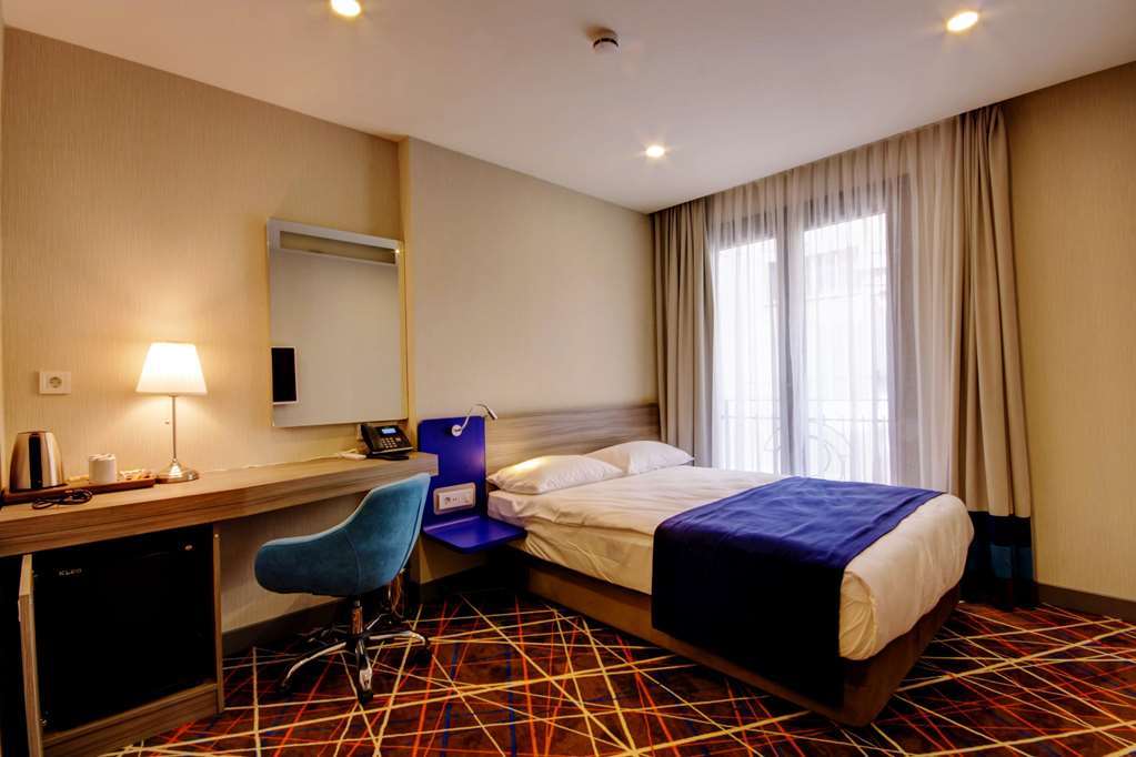 Trip Bosphorus Taksim Hotel Istanboel Buitenkant foto